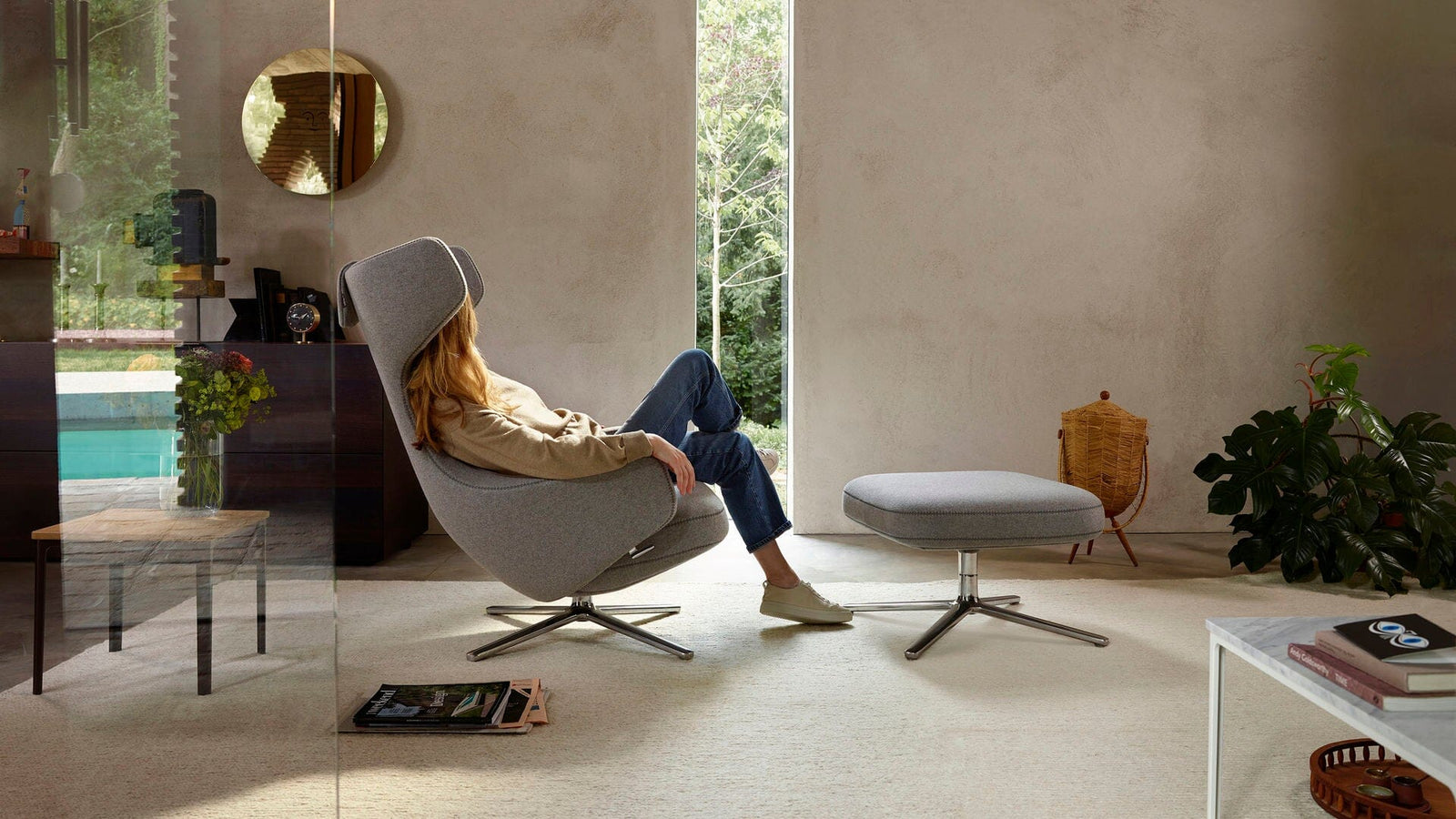 Grand Repos Lounge Chair & Ottoman lounge chair Vitra