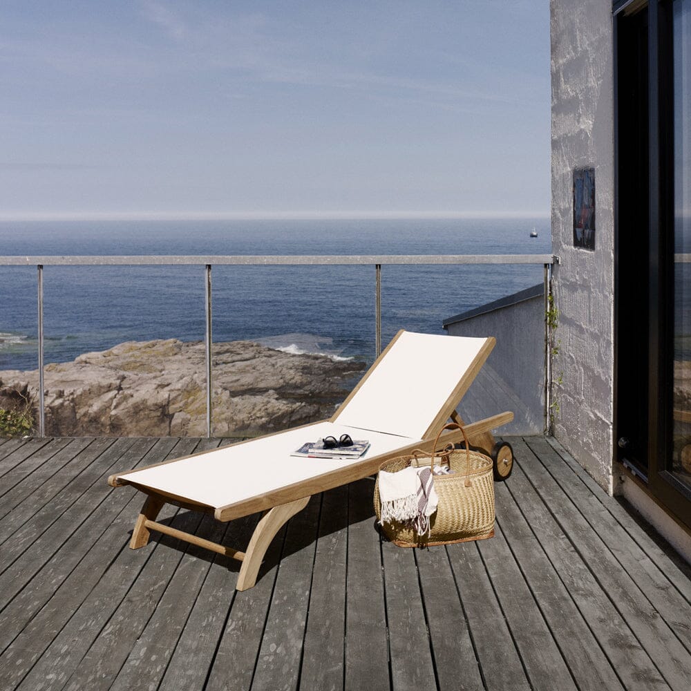 Columbus Sunbed chaise lounge Skagerak by Fritz Hansen