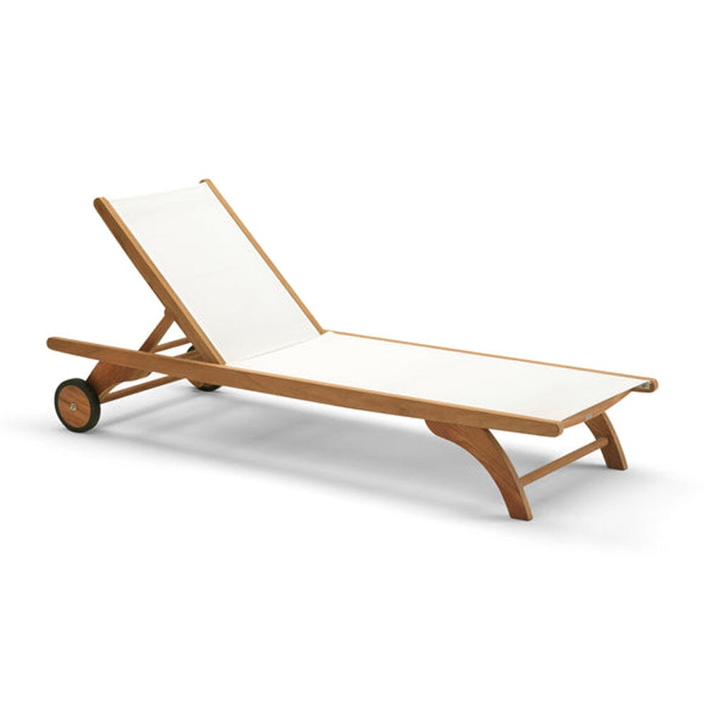 Columbus Sunbed chaise lounge Skagerak by Fritz Hansen White