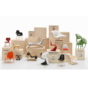 Miniature Saarinen Tulip Chair Art Vitra 