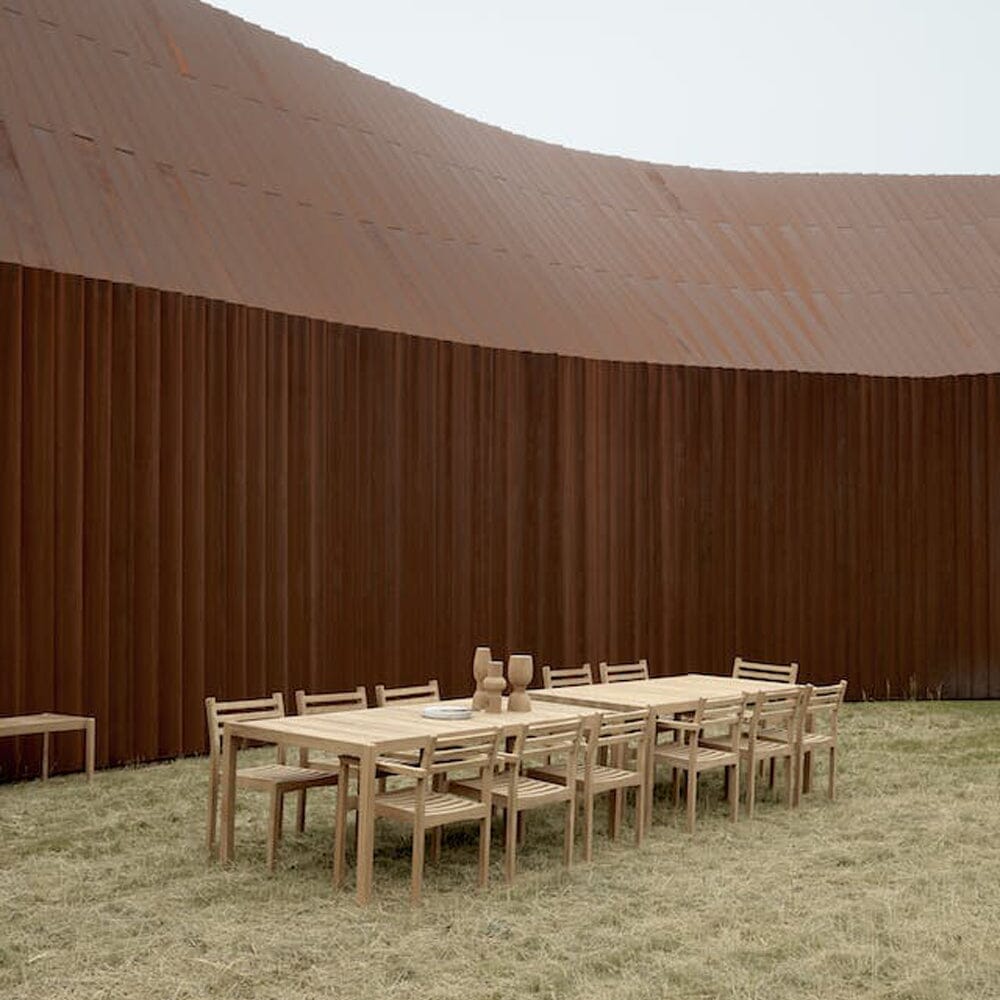 AH901 Outdoor Dining Table Dining Tables Carl Hansen