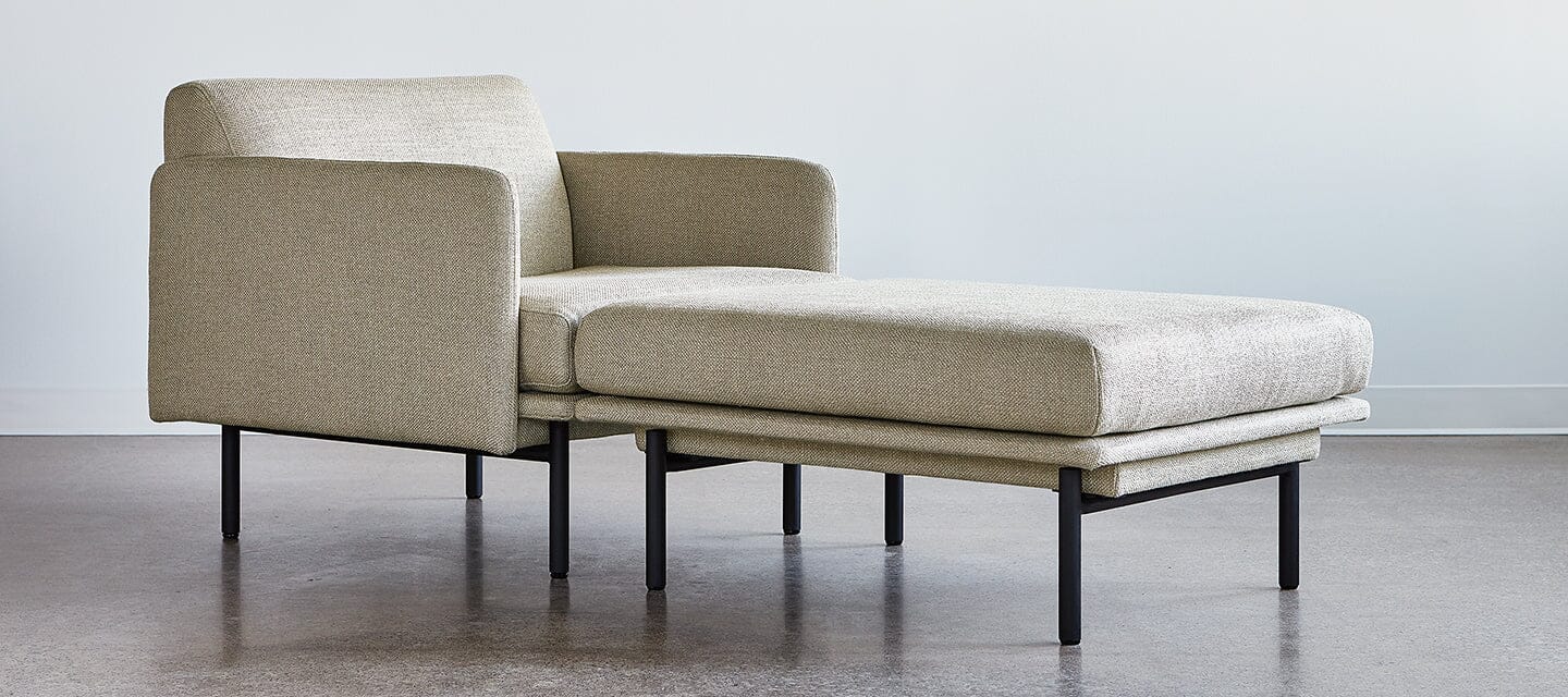 Foundry Chaise Chaise Longue Gus Modern