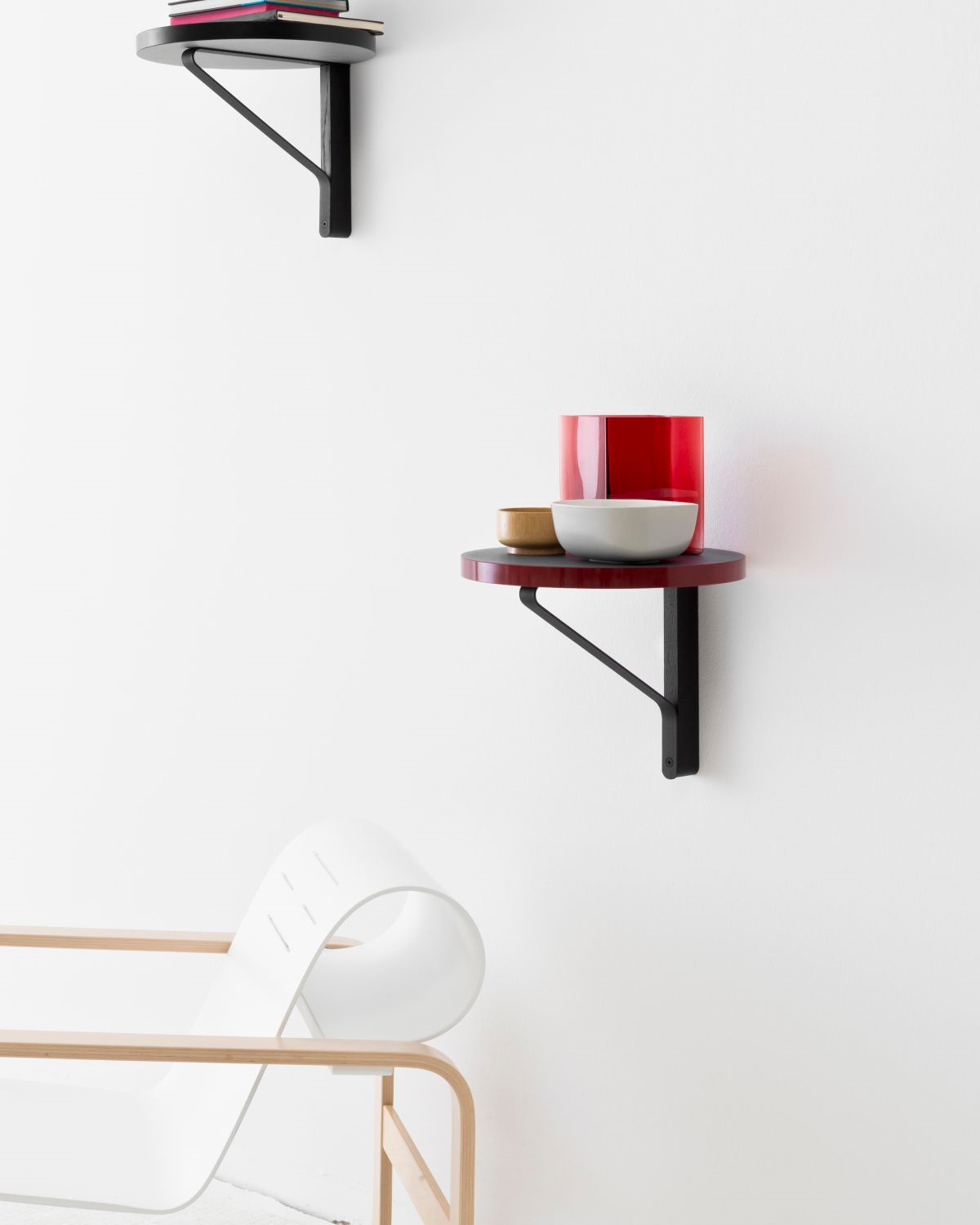 Kaari Wall Shelf Round REB 007 Shelf Artek