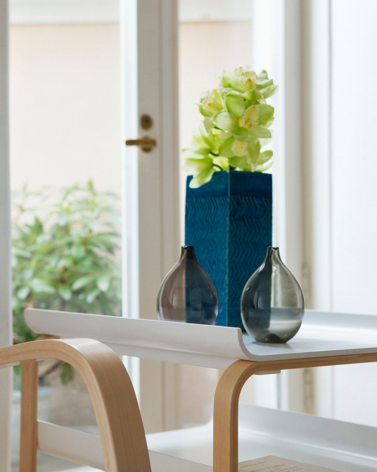 Side Table 915 side/end table Artek