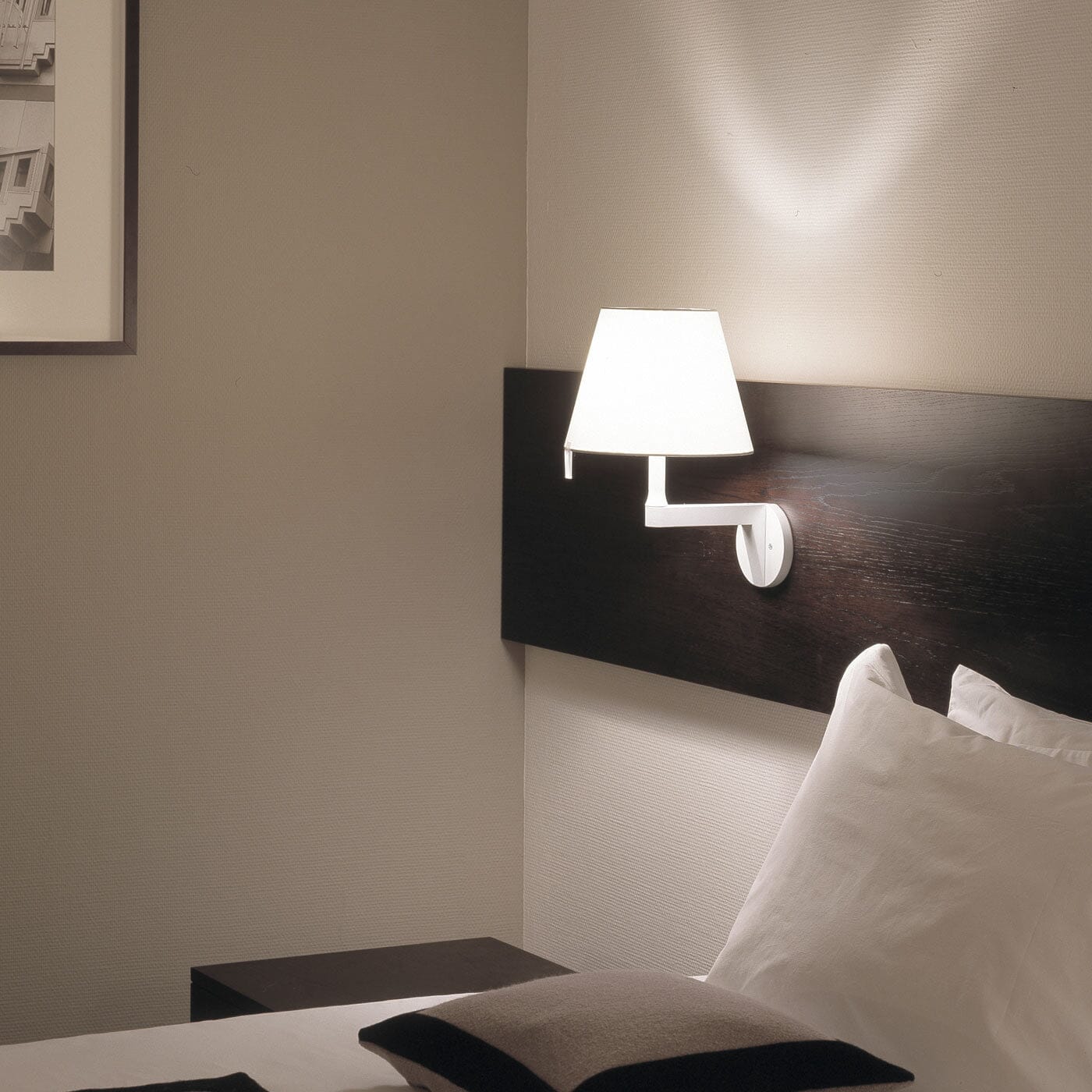 Melampo Mini Wall Lamp Wall Lights Artemide