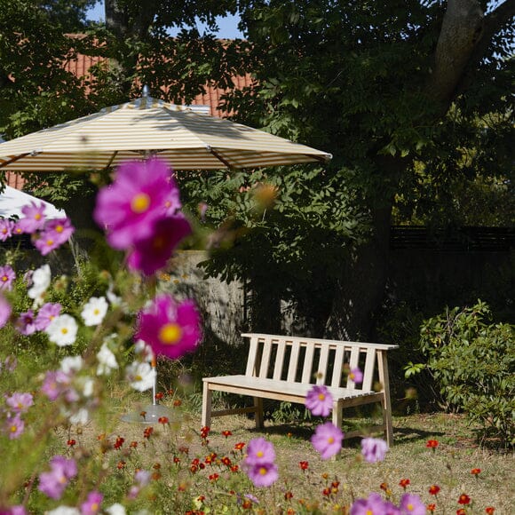 Atlantis Round Umbrella Outdoors Skagerak by Fritz Hansen