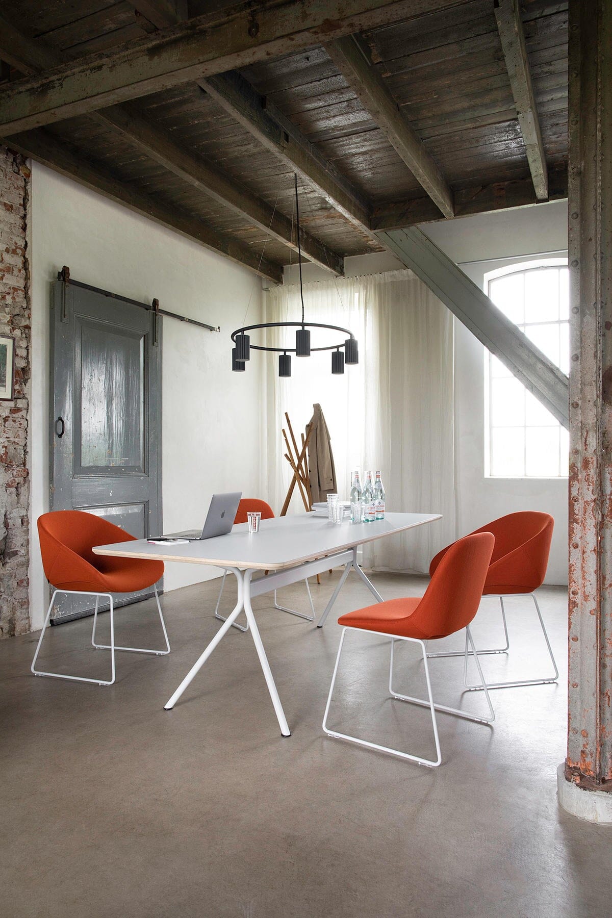 Beso Rectangular Table - 220 cm x 90 cm x 75 cm Tables Artifort