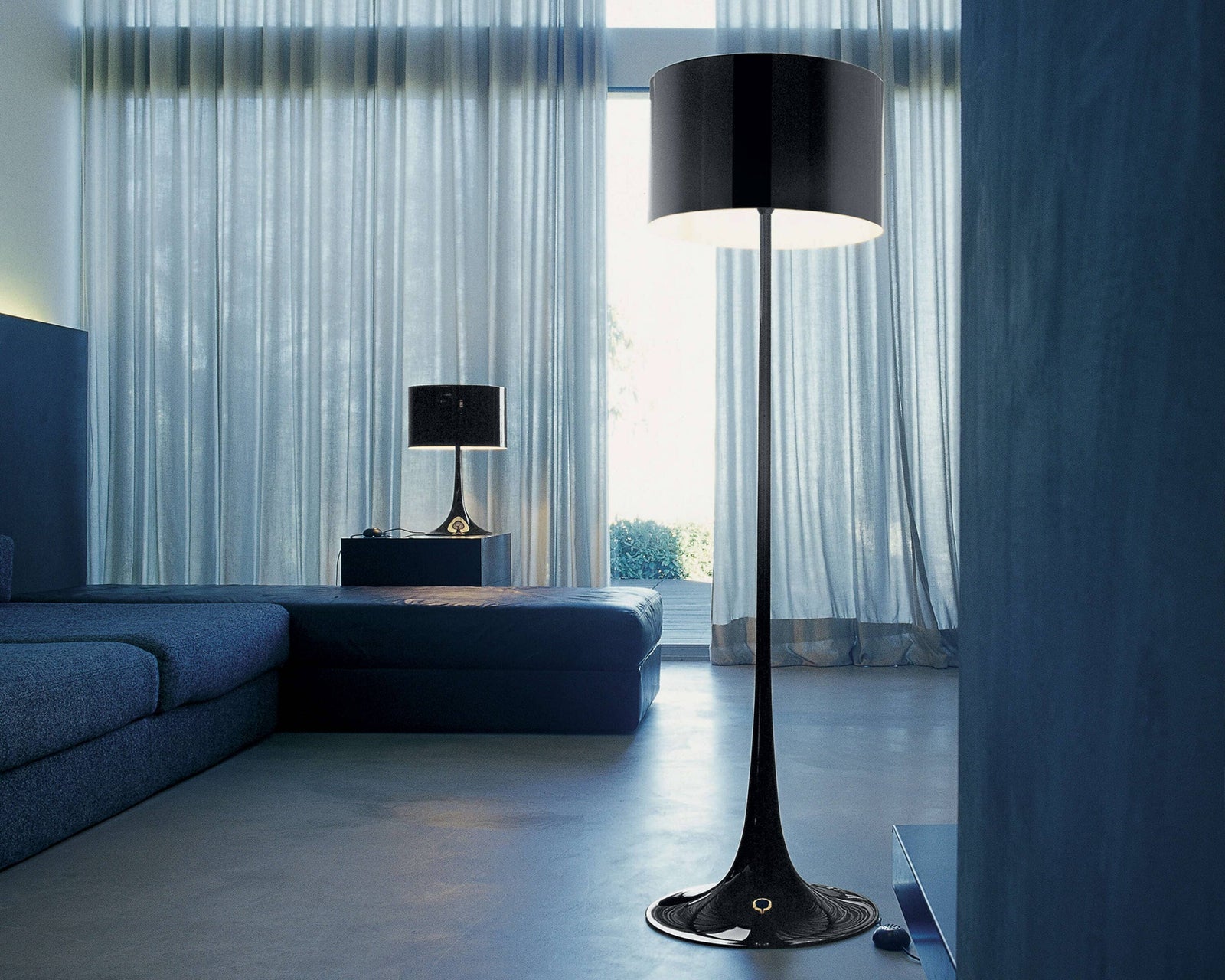 Spun Floor Lamp Floor Lamps Flos
