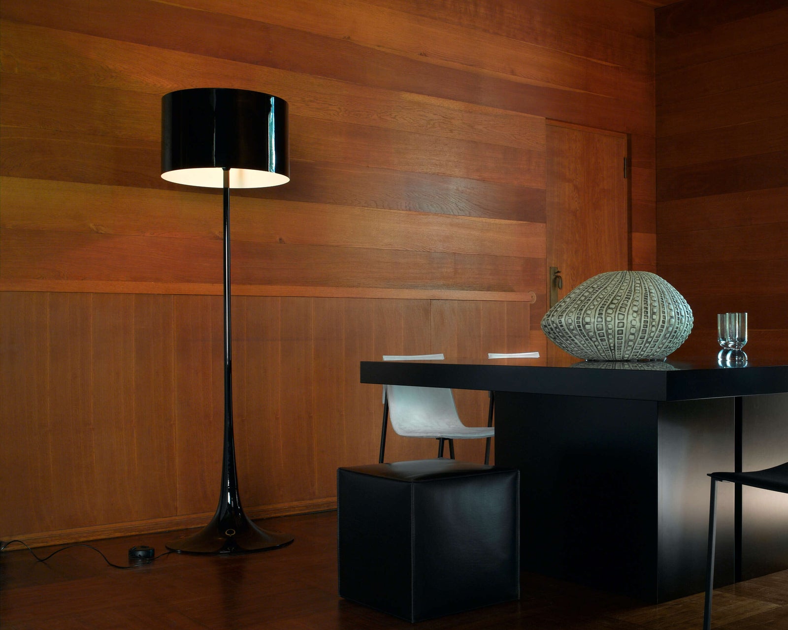 Spun Floor Lamp Floor Lamps Flos