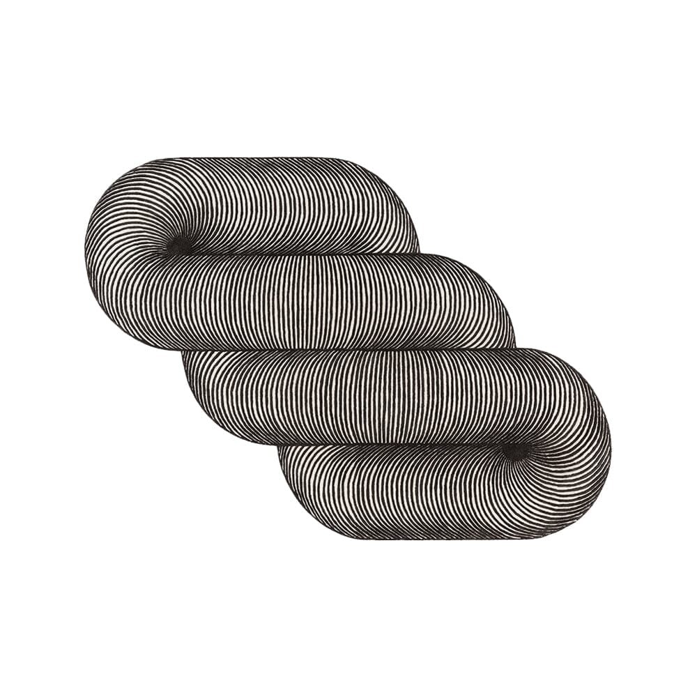 Giro Rug Rug Gan Black-white 8’8’’ x 11’11’