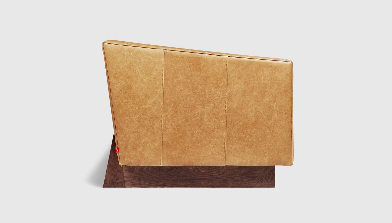 Wallace Chair lounge Gus Modern