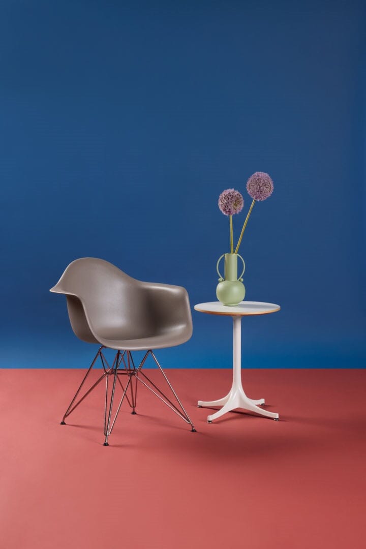 Eames Molded Plastic Arm Chair Wire Base Side/Dining herman miller