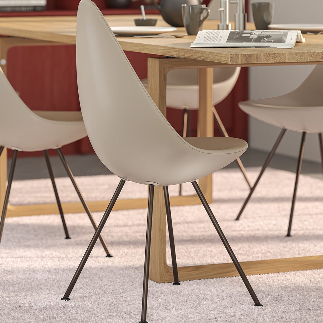 Drop Chair Plastic Dining chairs Fritz Hansen