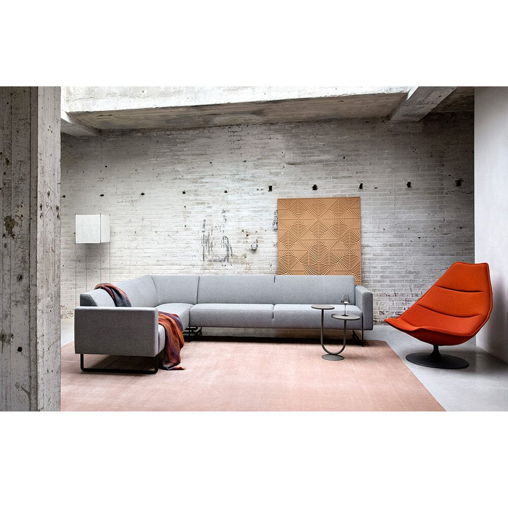 F 585 Lounge High Chair lounge chair Artifort