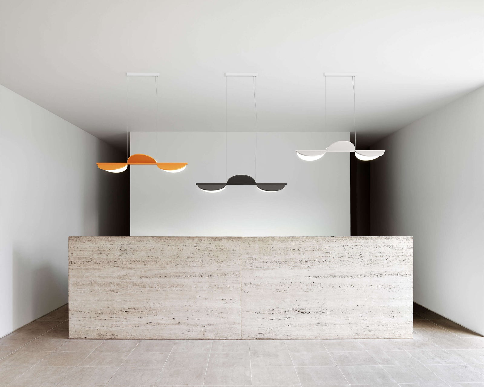 Almendra Linear Pendant Pendant Lights Flos