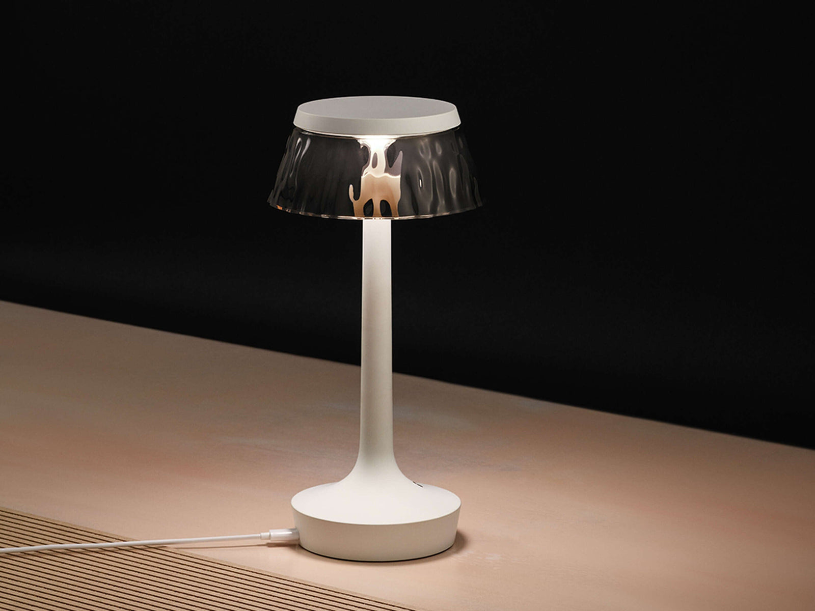 Bon Jour Unplugged Table Lamp Table Lamps Flos