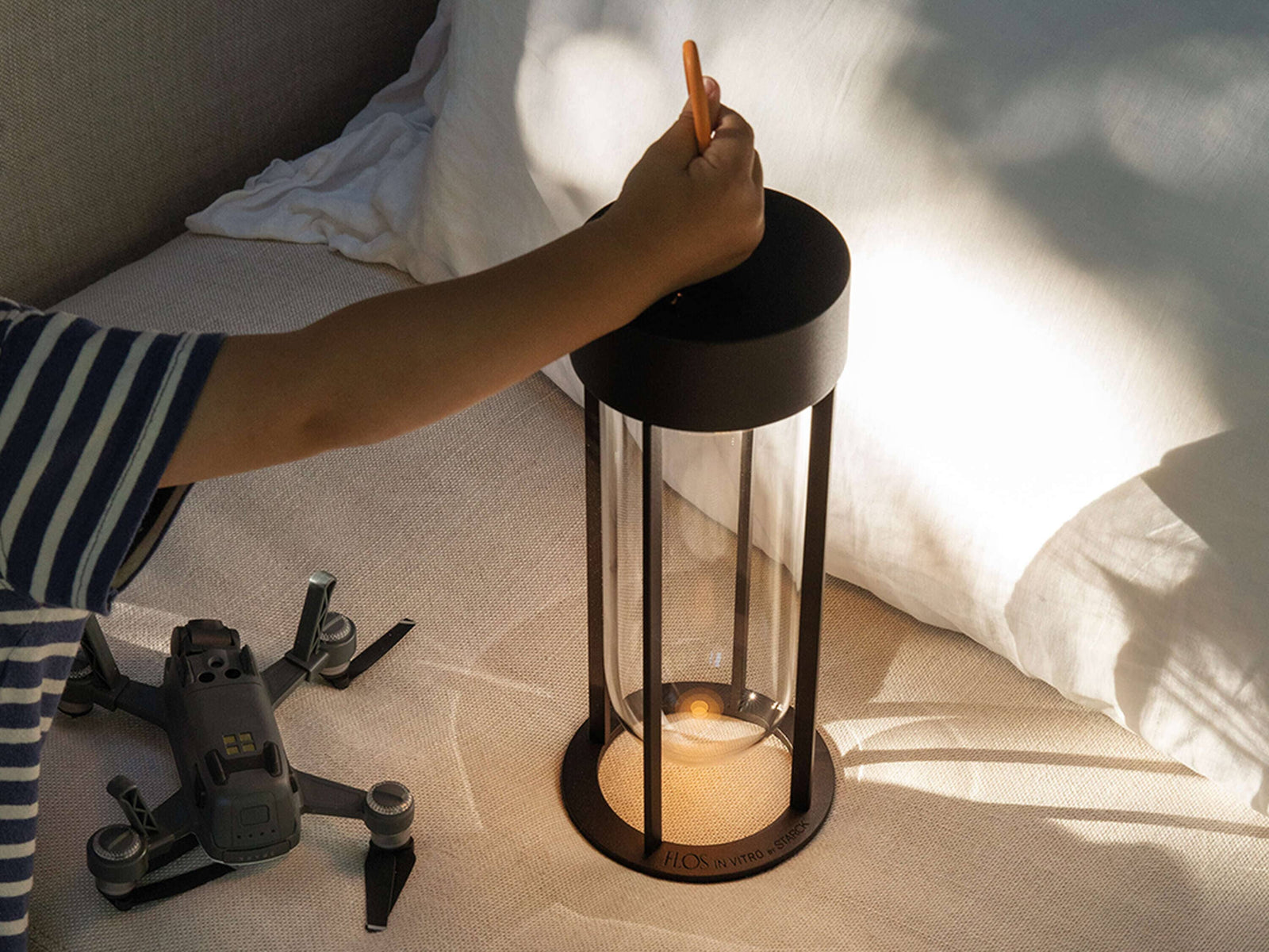 In Vitro Unplugged Portable Lamp Outdoors Flos