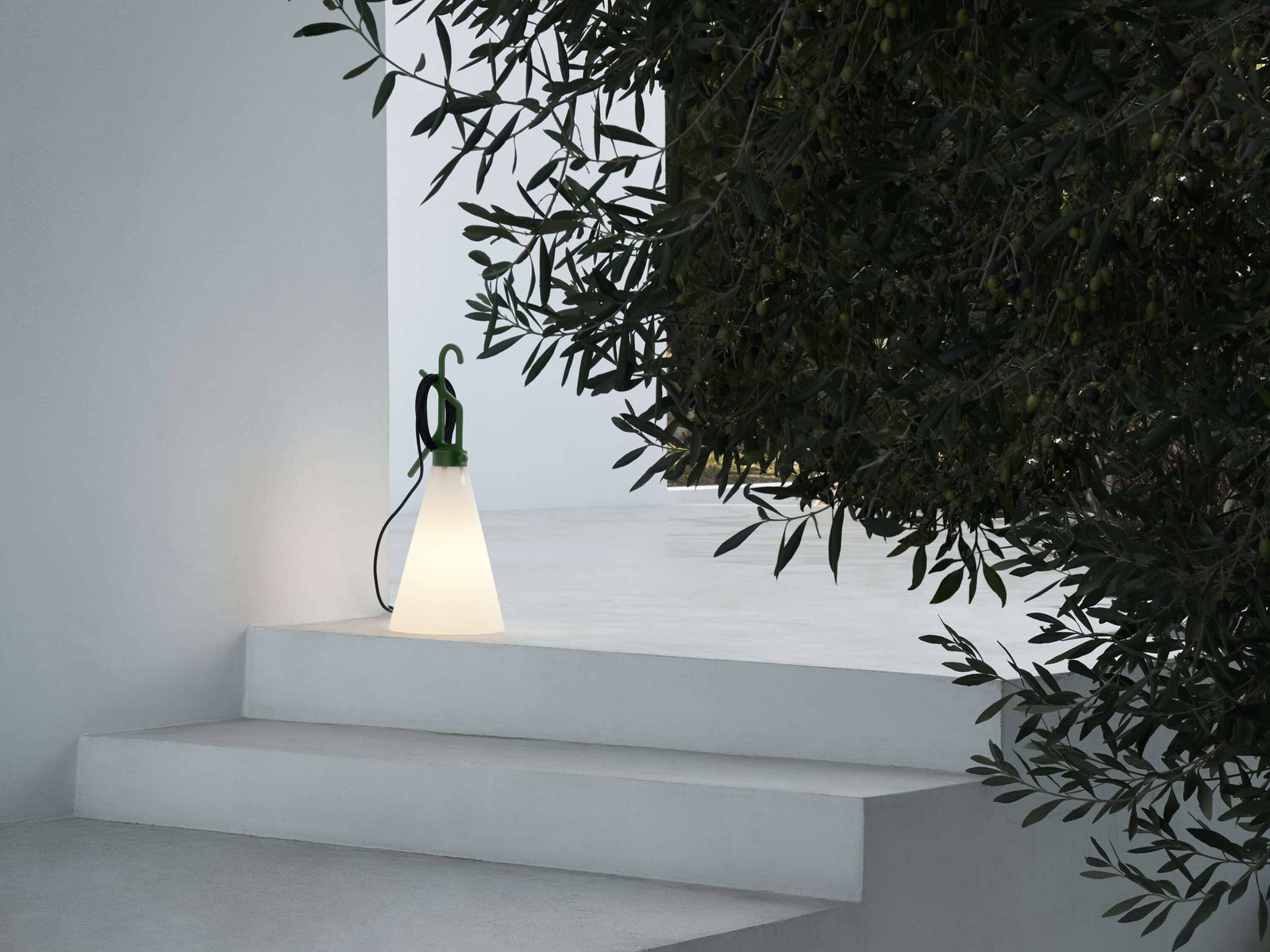 Mayday Outdoor Lighting Outdoor Lighting Flos