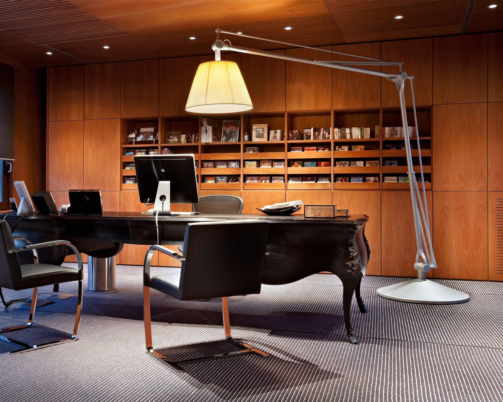 Superarchimoon Floor Lamp Floor Lamps Flos