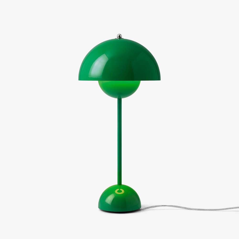 Flowerpot Table Lamp VP3 Table Lamp &Tradition Signal Green