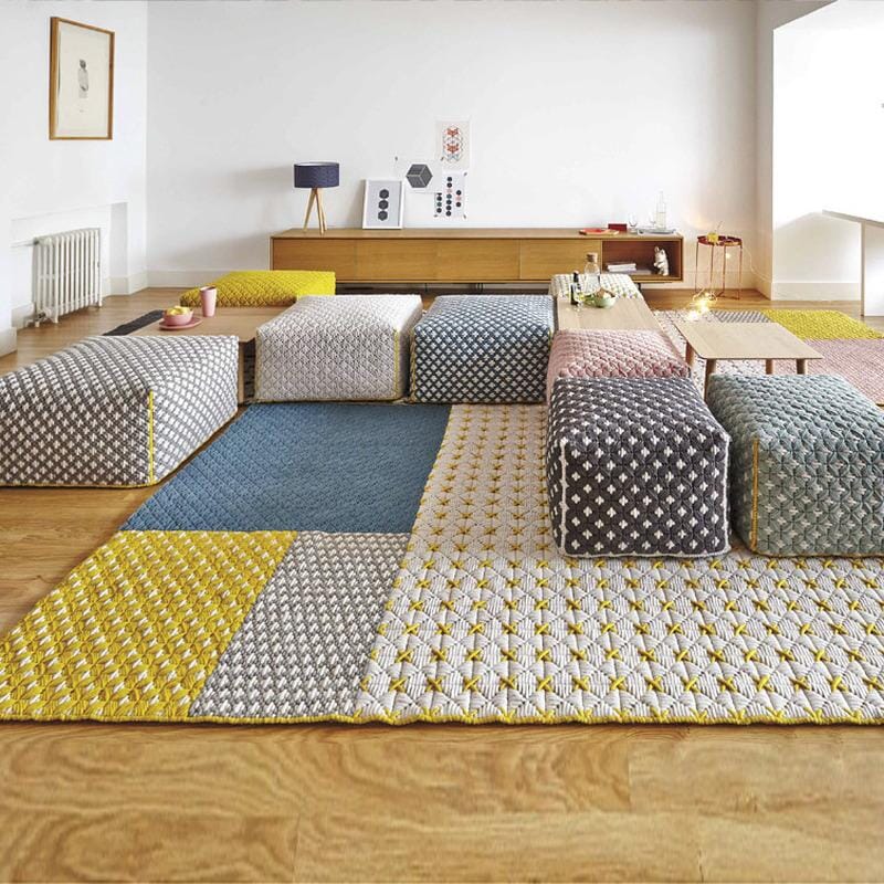 Silai Rug Pillows Gan