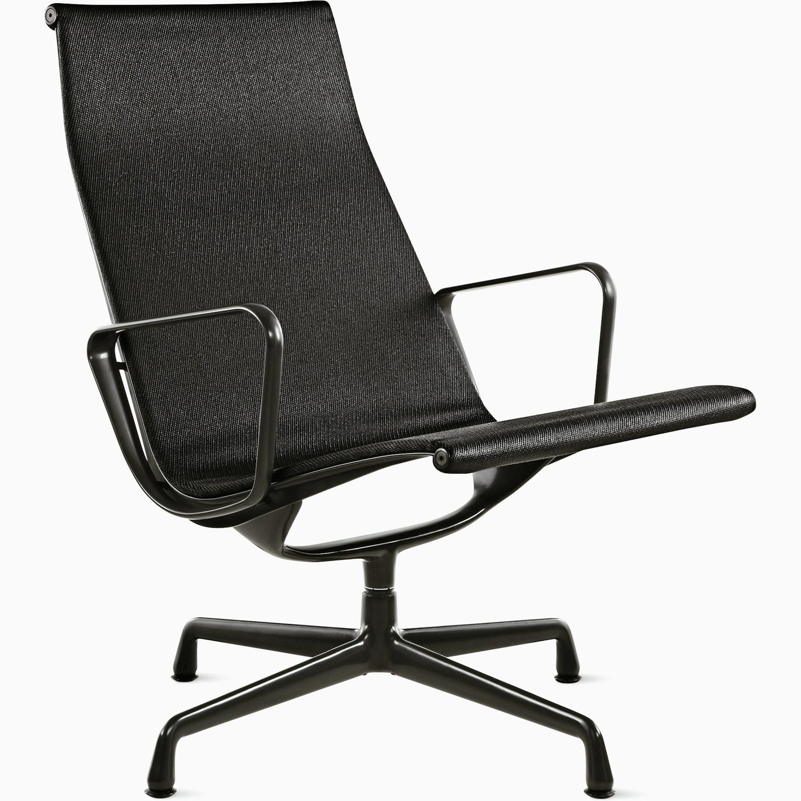 Eames Outdoor Aluminum Lounge Chair Outdoors herman miller