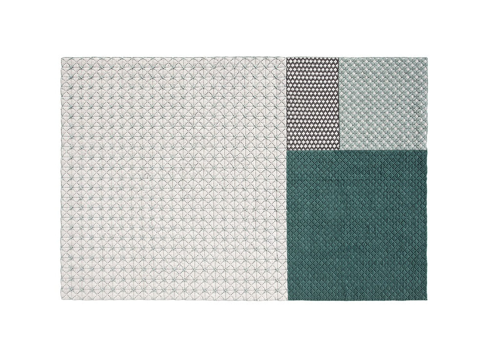 Silai Rug Pillows Gan