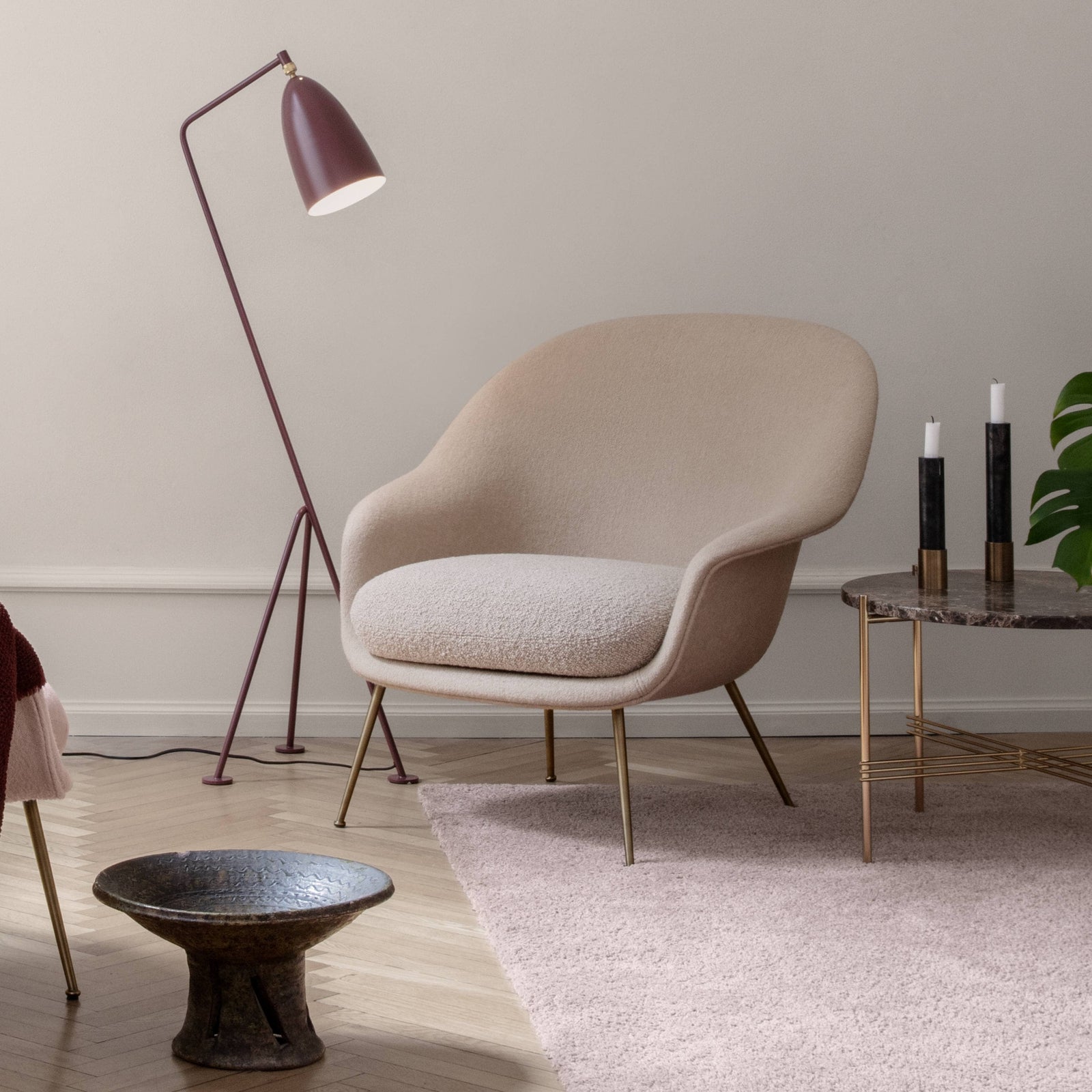 Bat Lounge Chair - Low Back With Conic Base lounge chairs GUBI