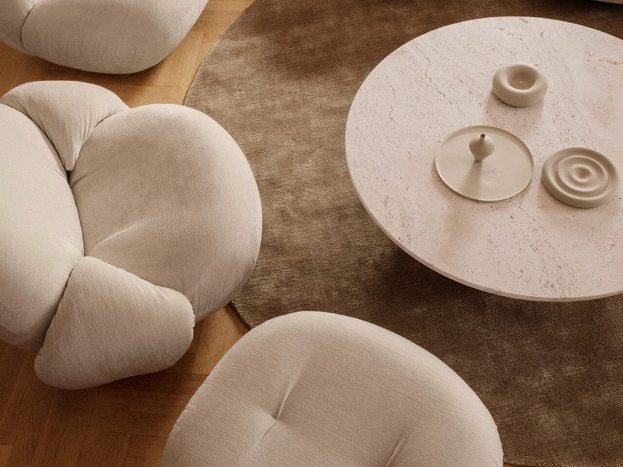 Pacha Lounge Chair With Armrests lounge chair Gubi