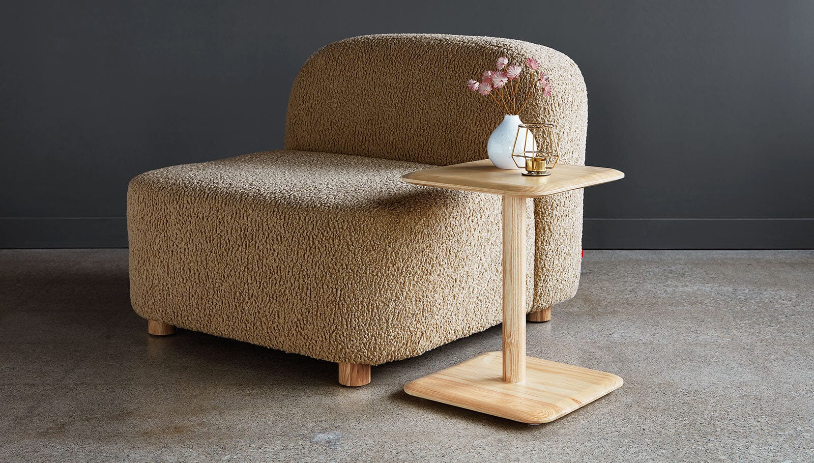 Finley End Table End table Gus Modern