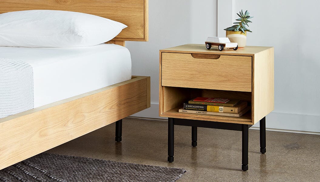 Munro End Table End table Gus Modern