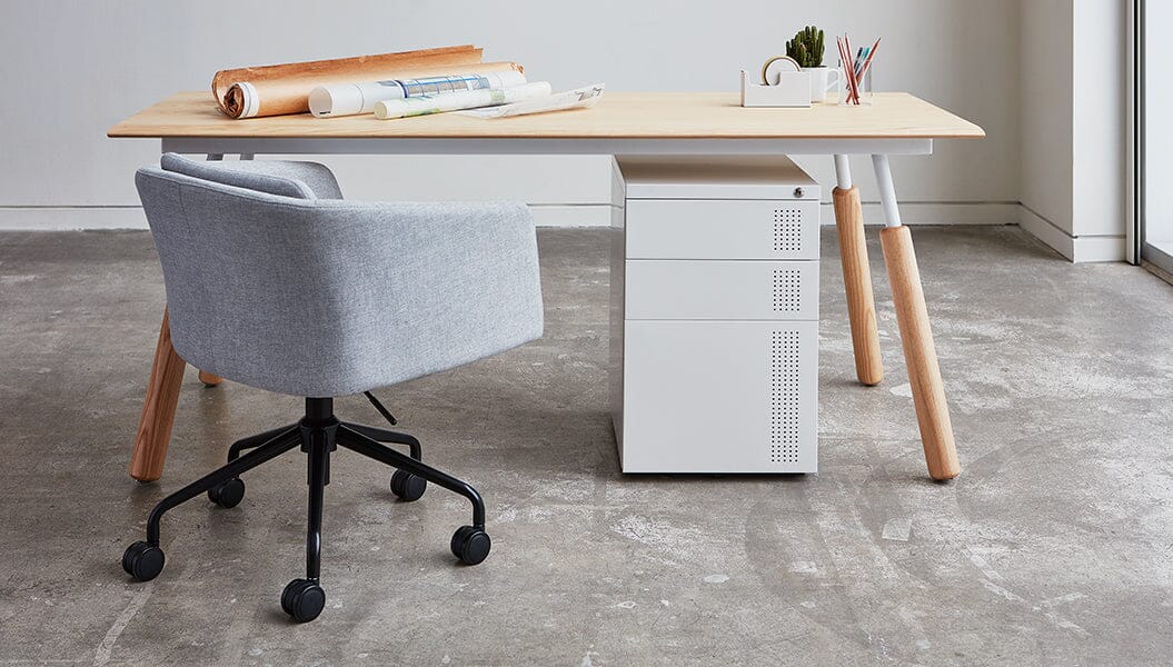 Radius Chair task chair Gus Modern