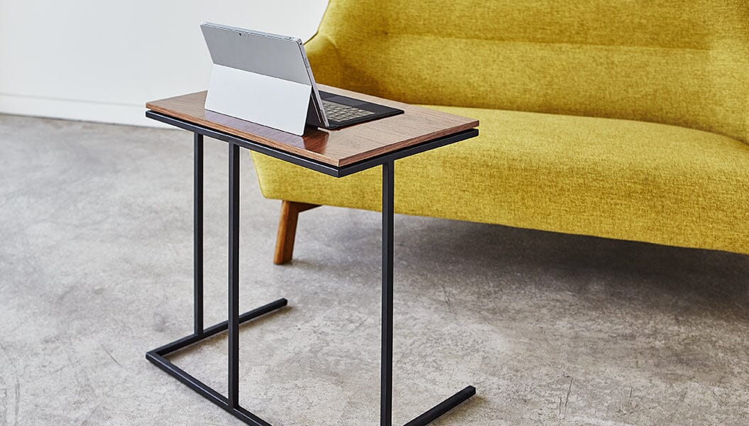 Tobias Network Table table Gus Modern