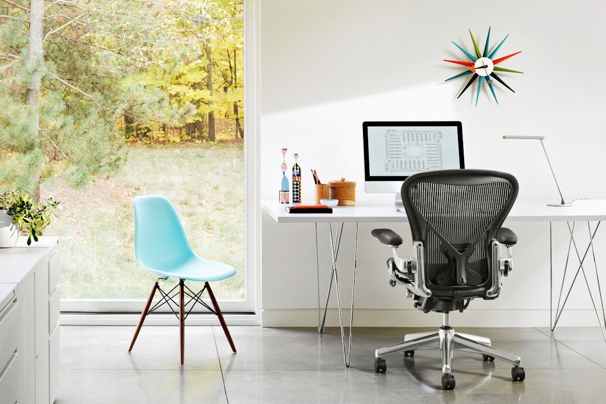 Flute Personal Light Table Lamps herman miller