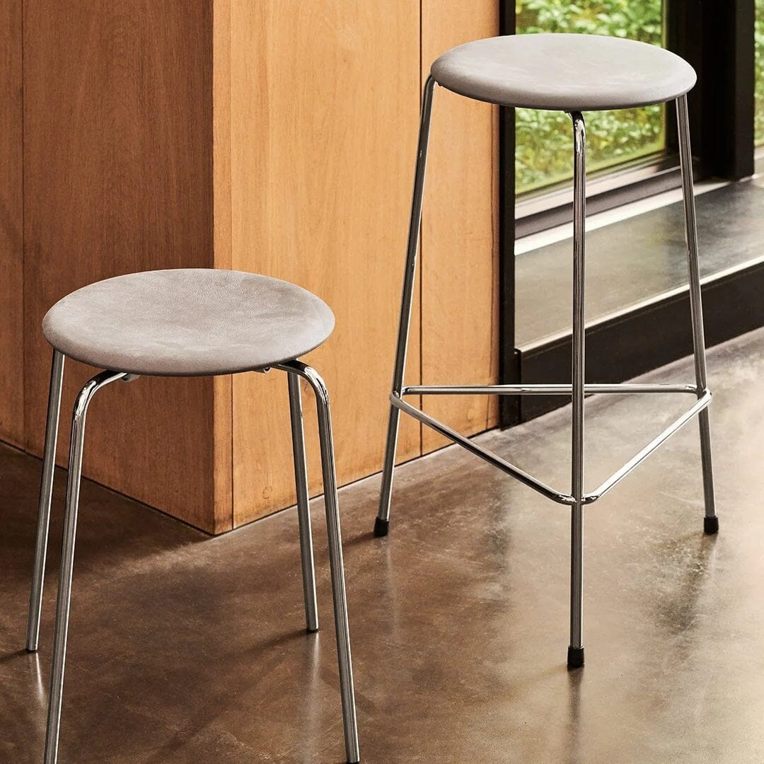 High Dot Stool - 3 Legs Stools Fritz Hansen
