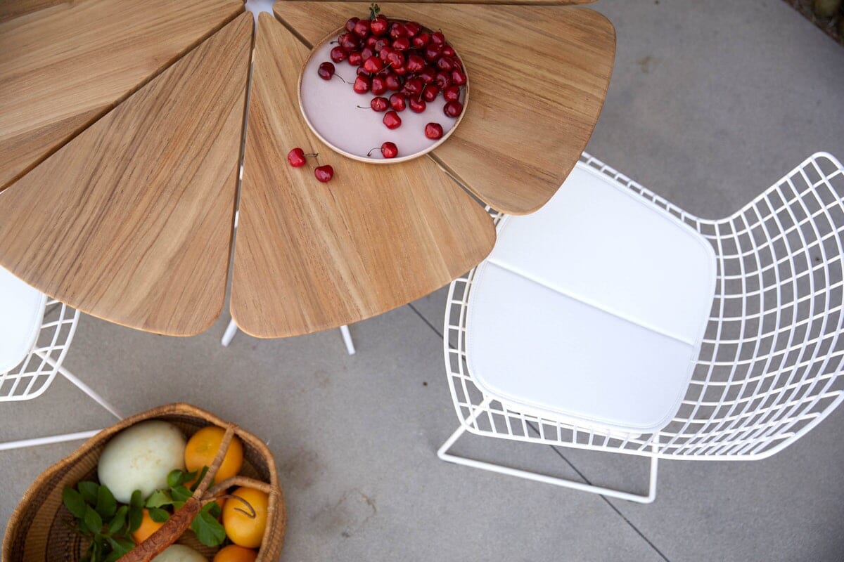 Bertoia Side Chair with Seat Pad Side/Dining Knoll