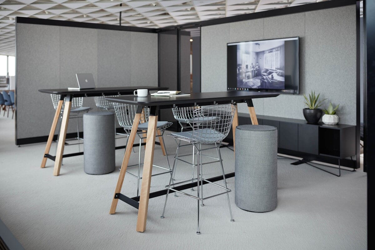 Bertoia Stool with Seat Pad bar seating Knoll