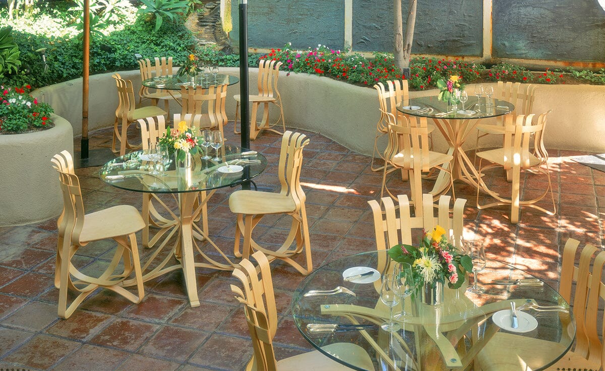 Gehry Face Off Table Dining Tables Knoll