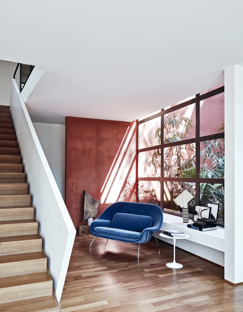 Womb Settee sofa Knoll