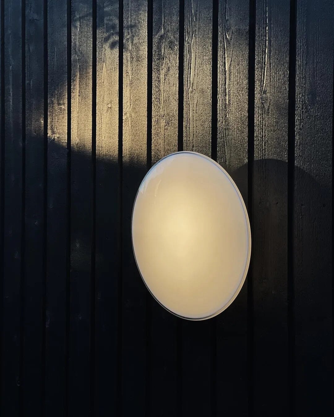 AJ Eklipta Wall/Ceiling Light wall / ceiling lamps Louis Poulsen