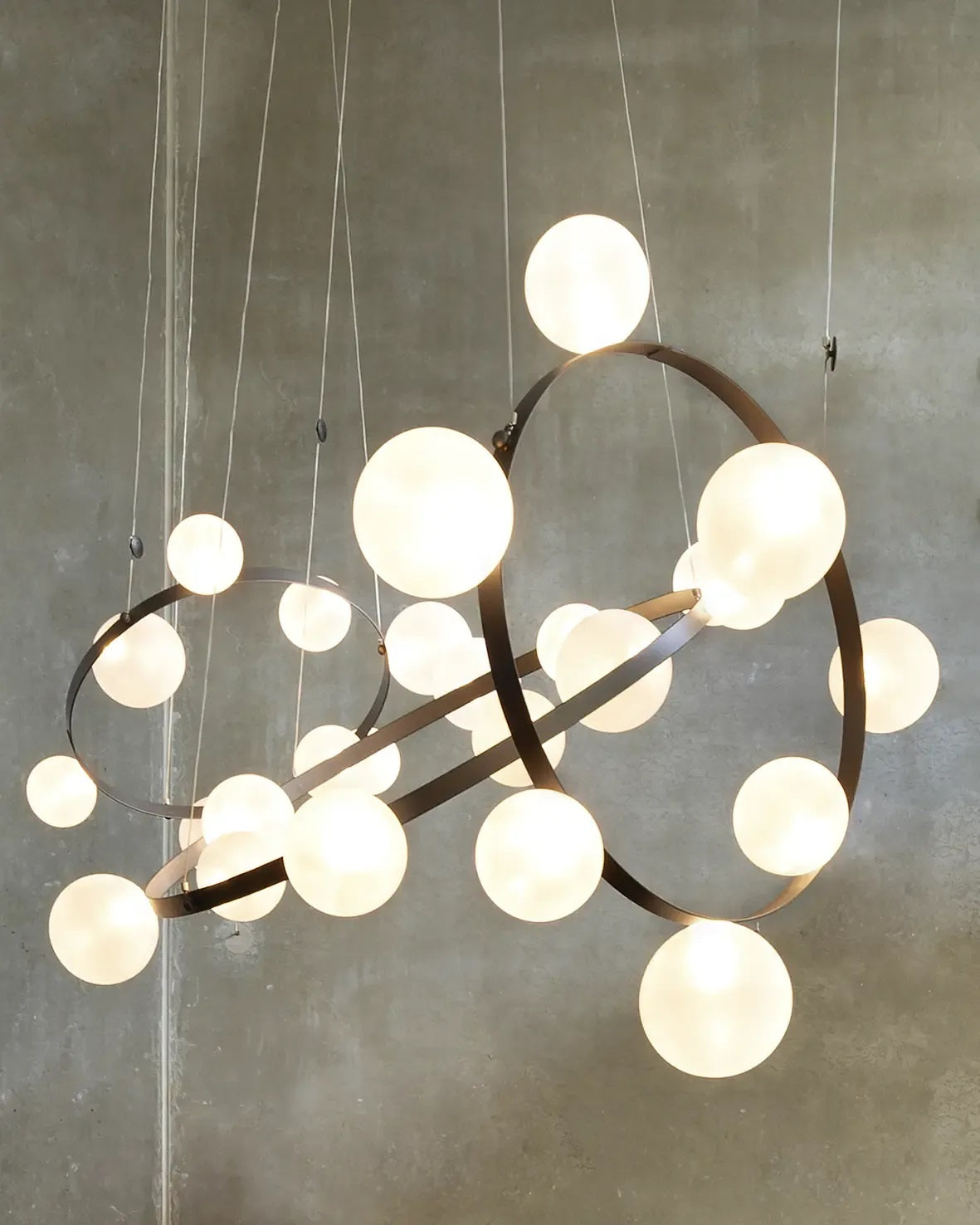 Hubble Bubble Suspension Lamp