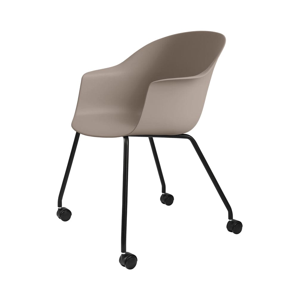 Bat Meeting Chair 4 Legs Base with Castors Chairs Gubi New Beige
