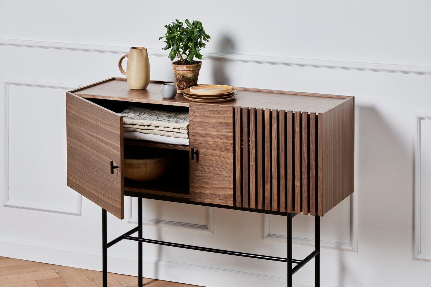 Array Sideboard storage Woud