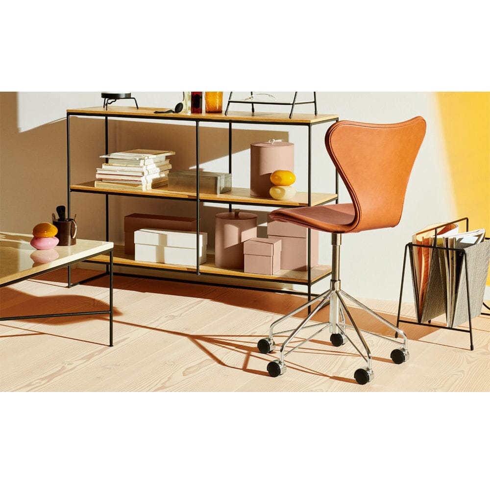 Paul Mccobb Magazine Holder Accessories Fritz Hansen