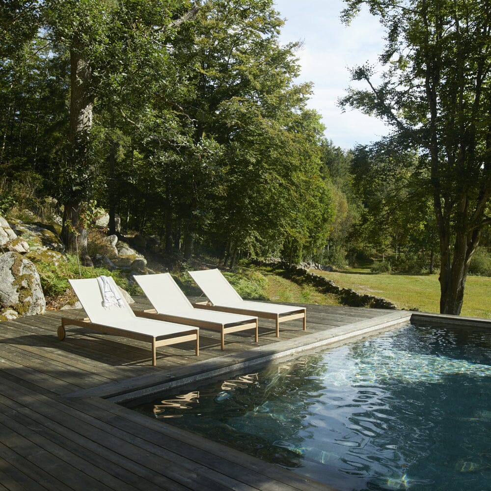 Pelago Outdoor Sunbed chaise lounge Skagerak by Fritz Hansen