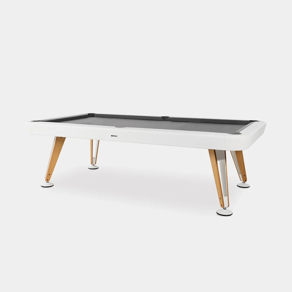 DIAGONAL COVERED OUTDOOR POOL TABLE