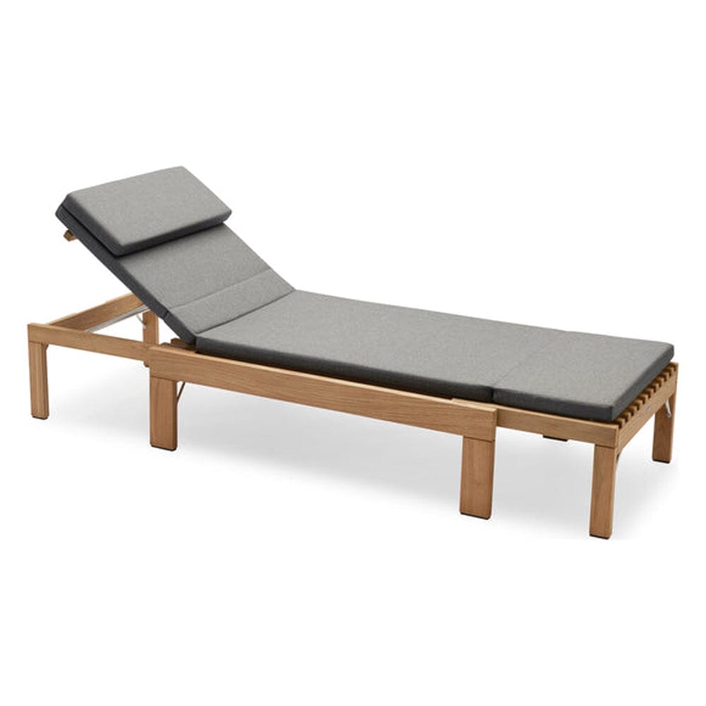 Riviera Sunbed chaise lounge Skagerak by Fritz Hansen Ash Cushion +$865.00