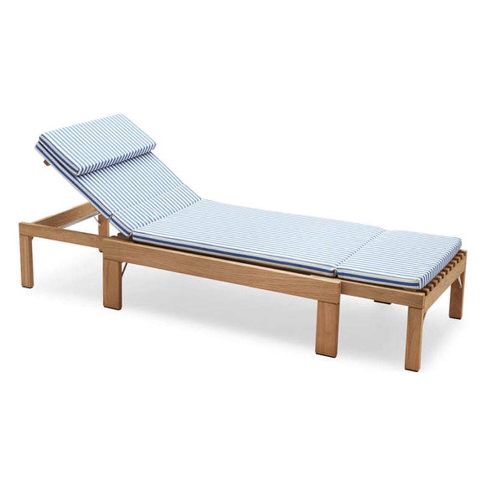 Riviera Sunbed chaise lounge Skagerak by Fritz Hansen Sea Blue Stripe Cushion +$865.00
