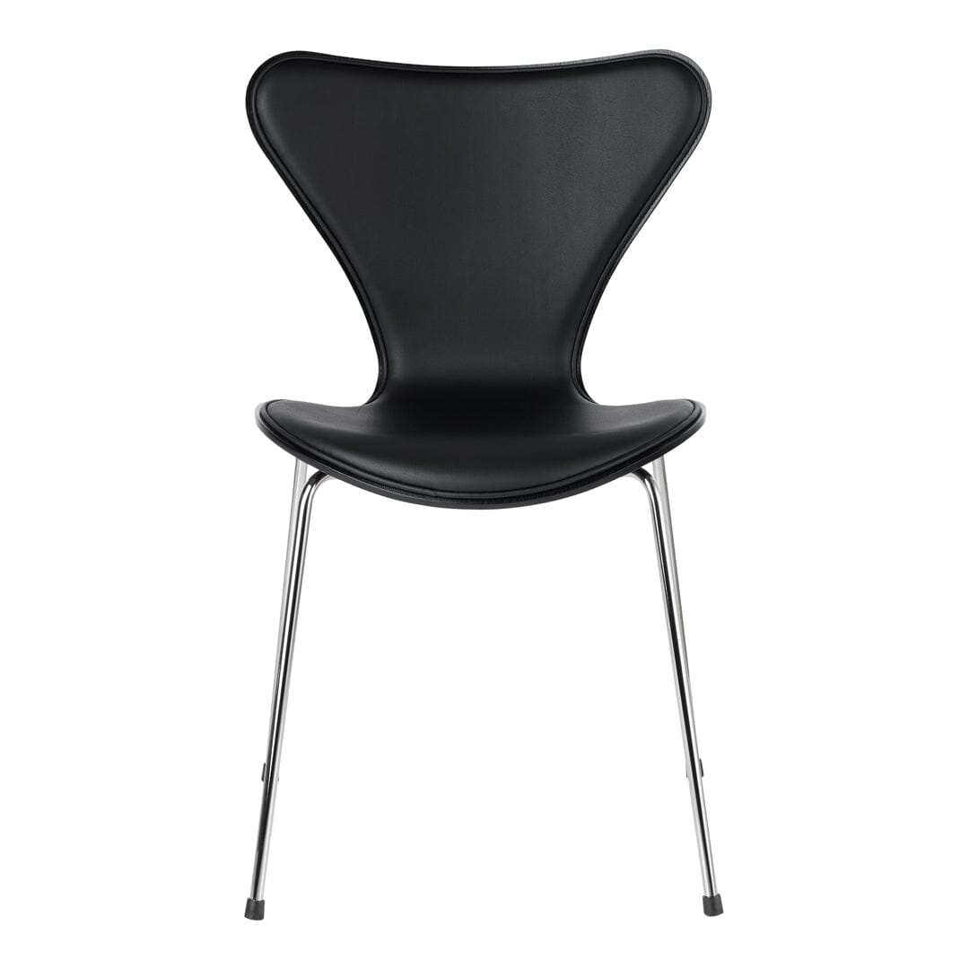 Series 7 Side Chair Front Upholstered Chairs Fritz Hansen