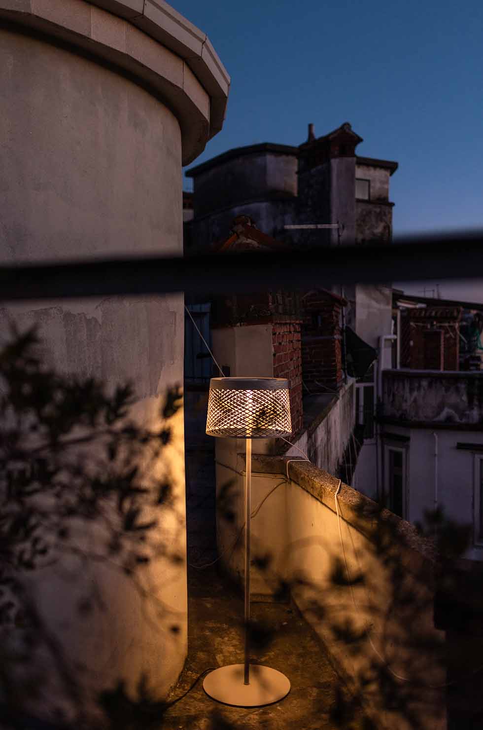 Twiggy Grid Reading Floor Lamp Floor Lamps Foscarini